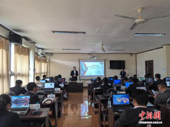 11月18日,“澜湄跨境技能培训—老挝北部数字化能力提升培训班”在琅勃拉邦开班。昆明理工大学 供图