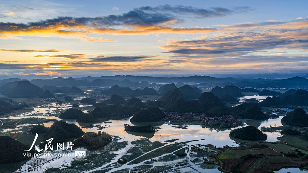 云南丘北：山水田园美景如画