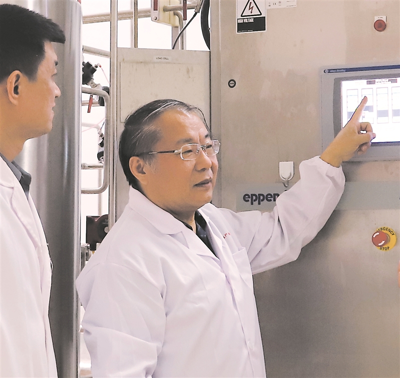 王克坚 海洋生物制备技术国家地方联合工程研究中心主任、厦门大学海洋与地球学院教授