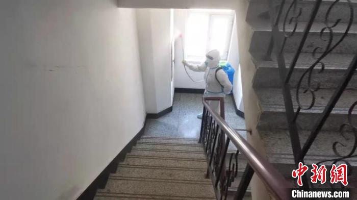 吉林“Z世代”消杀队：在家乡吹响“集合哨”