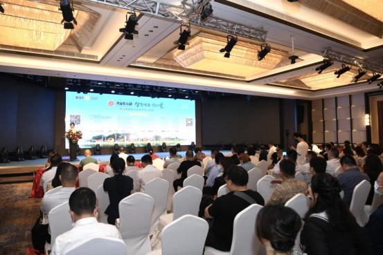 一家人，一世界——2022年第四届鼎翰公益健步走活新闻发布会成功举行