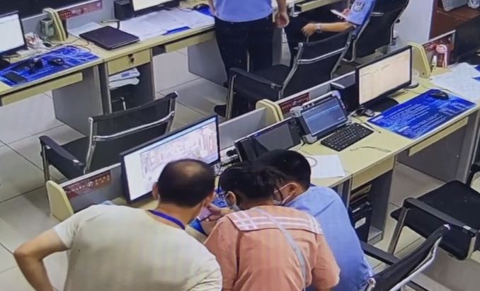 点击进入下一页