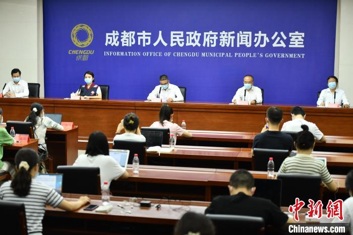 成都设愿检尽检点位超两千个龙泉驿区将开展第四轮全员核酸