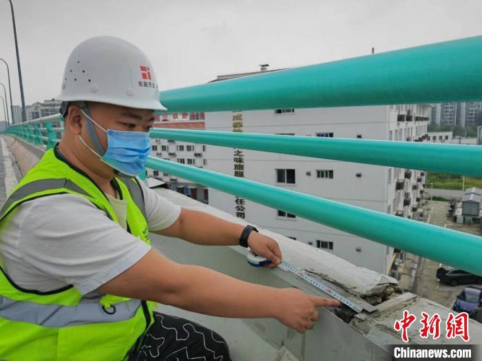 成都：守护城市烟火气城市市政基础设施正常运行