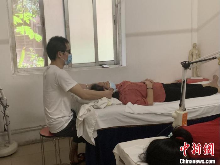 广西盲人按摩院:让“失光者”更好融入社会走向“光明路”