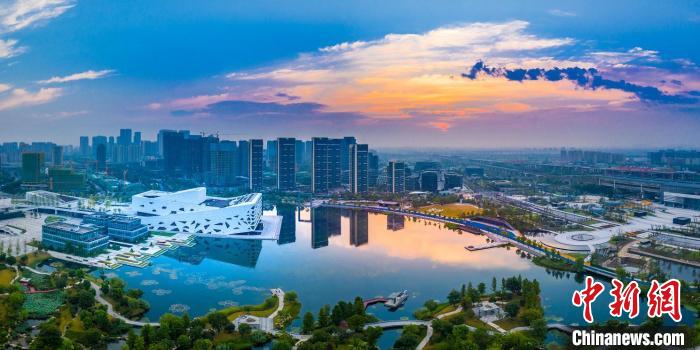 图为杭州临平门户客厅艺尚小镇城市新区风貌样板区。　浙江省风貌办供图